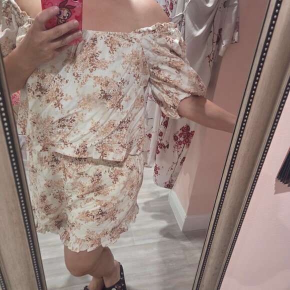 Abercrombie & Fitch matching top and shorts - Picture 4 of 13